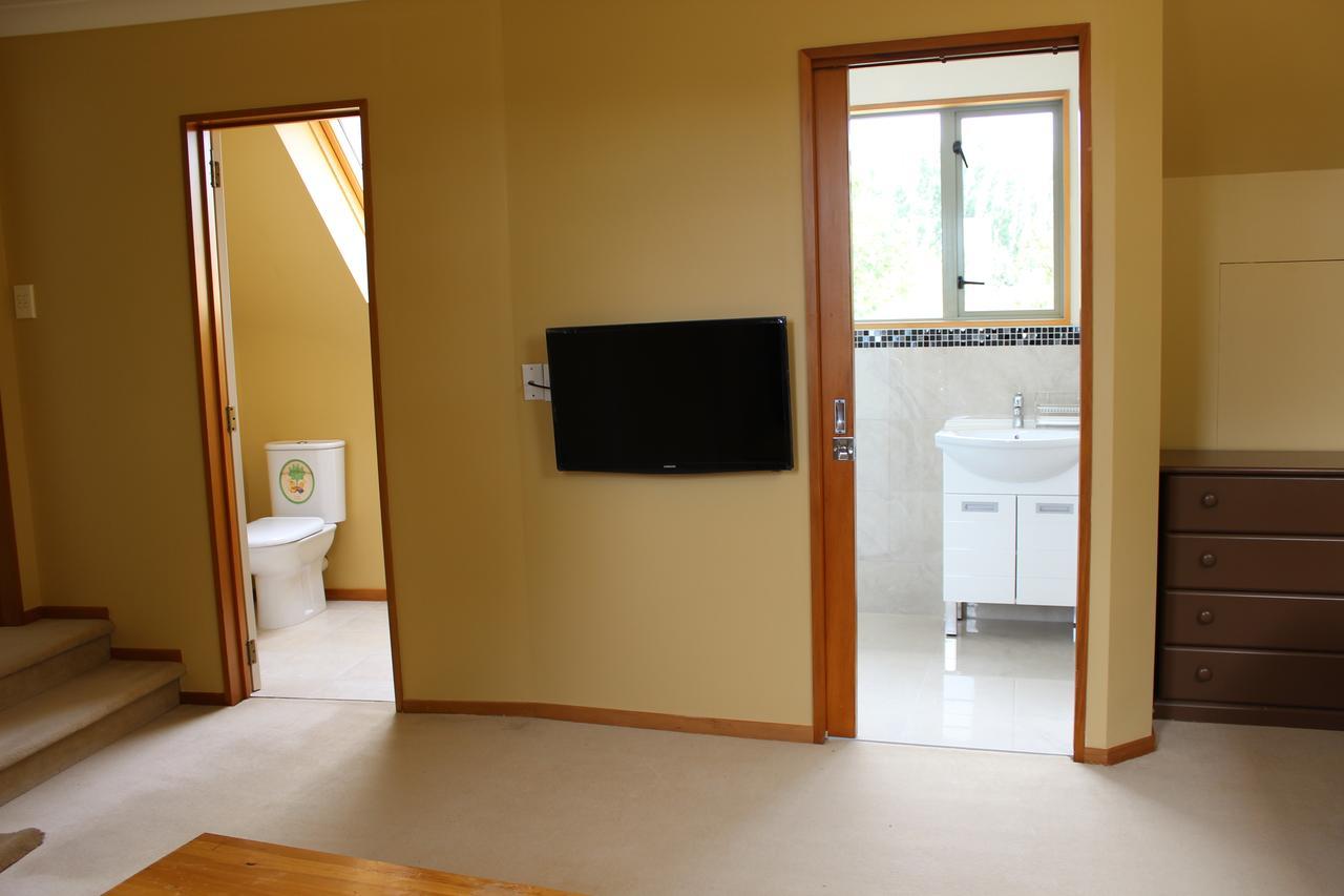 Shamrock Garden B&B Airport Christchurch Eksteriør billede